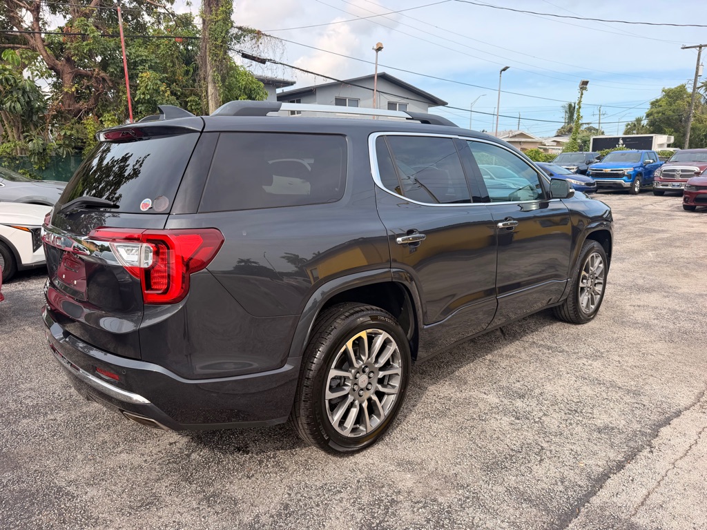 Photo 7 of this GMC ACADIA