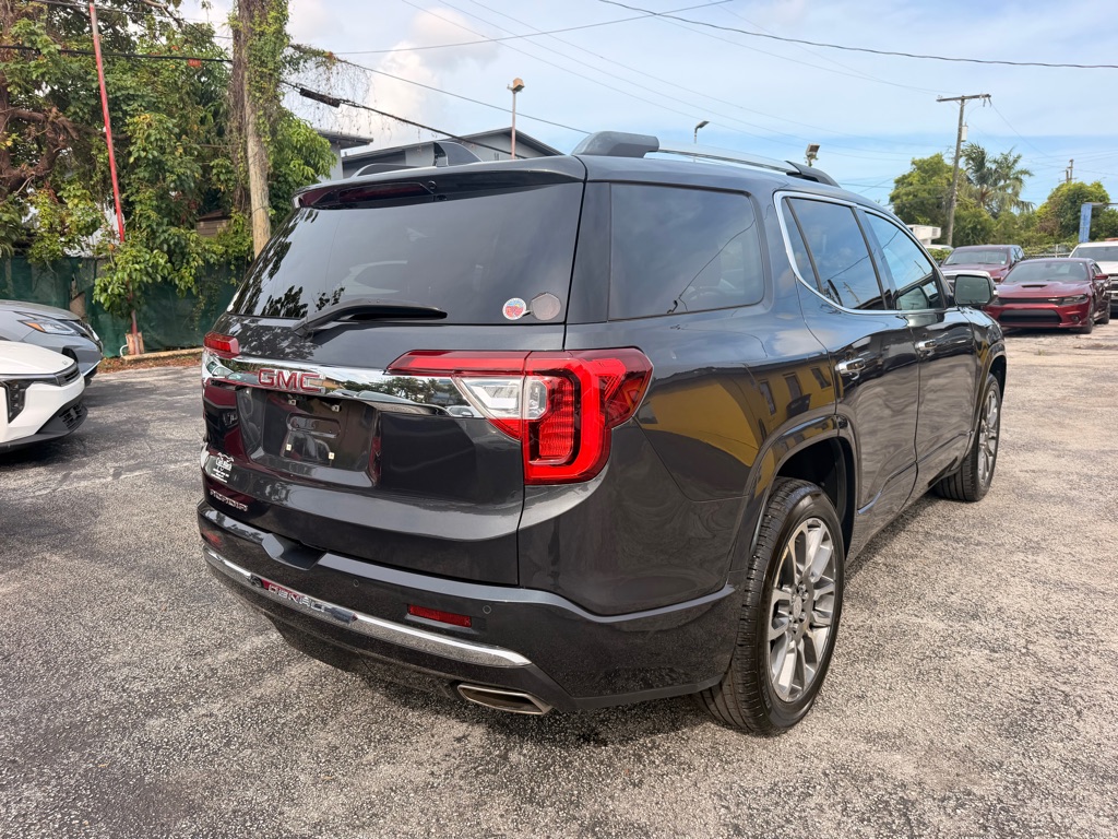 Photo 8 of this GMC ACADIA