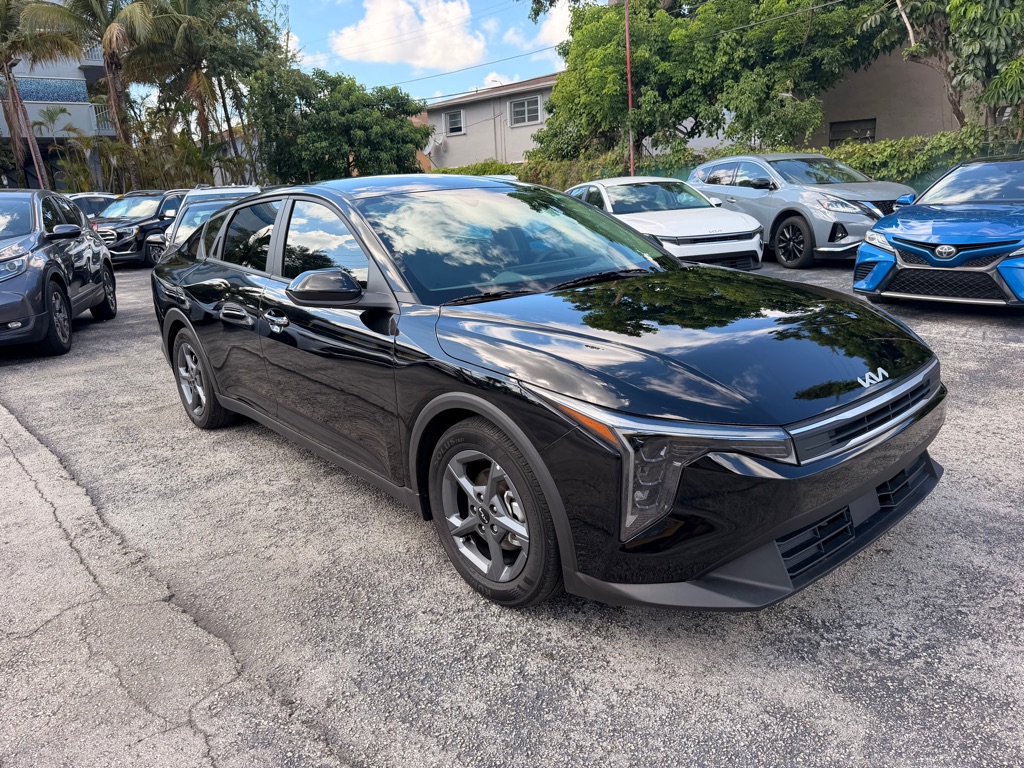 Photo 8 of this KIA K4