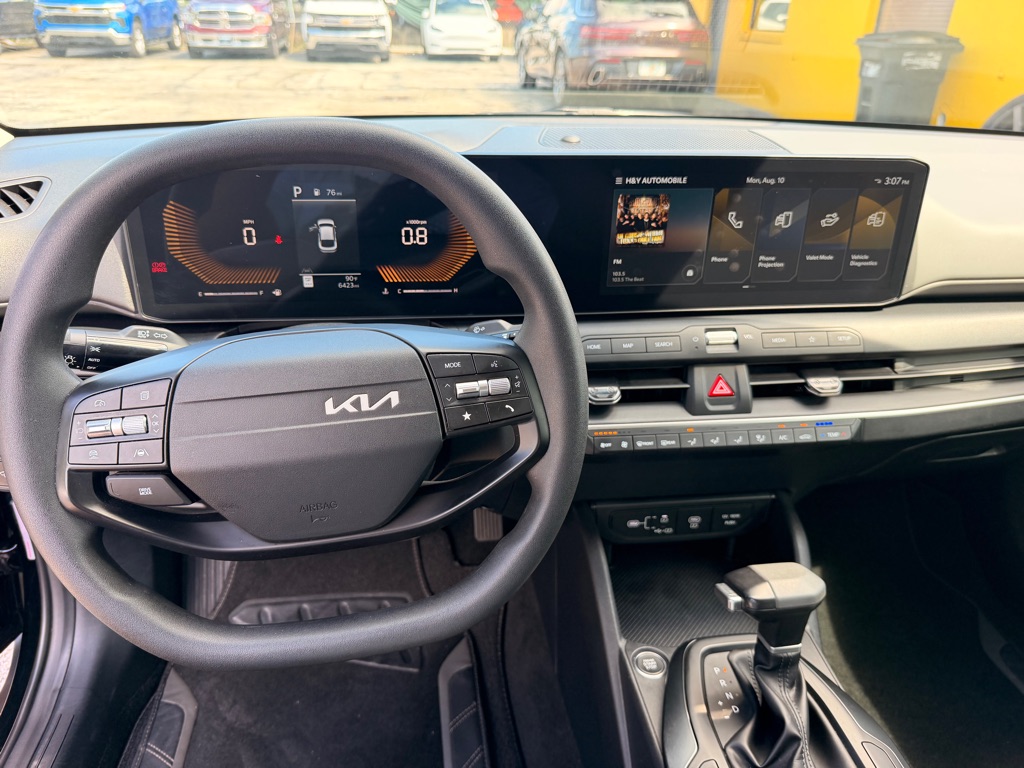 Photo 21 of this KIA K4