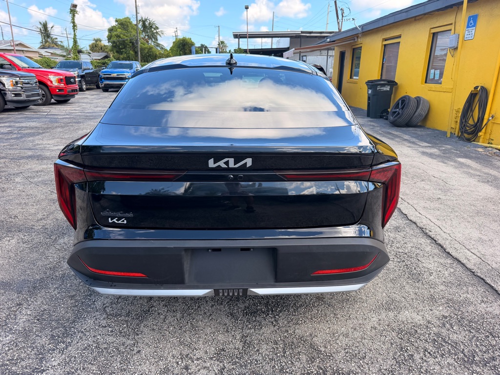 Photo 13 of this KIA K4