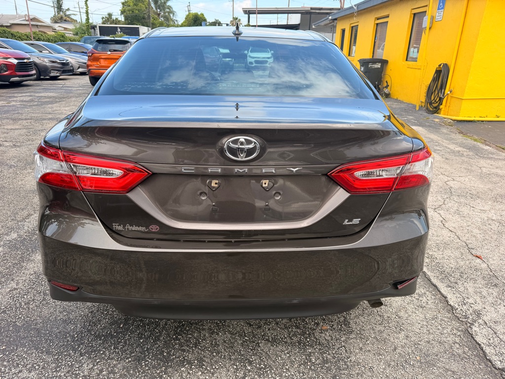 Photo 11 of this TOYOTA CAMRY