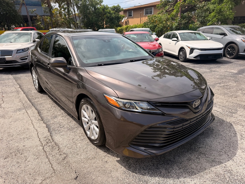 Photo 7 of this TOYOTA CAMRY