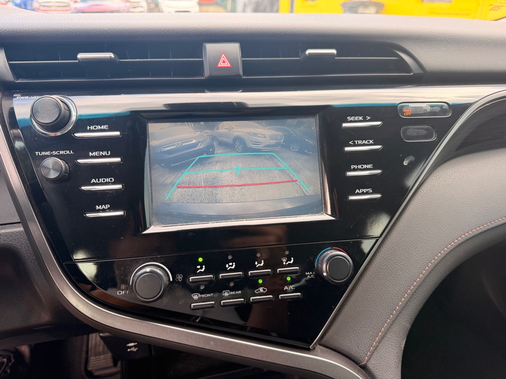Photo 18 of this TOYOTA CAMRY