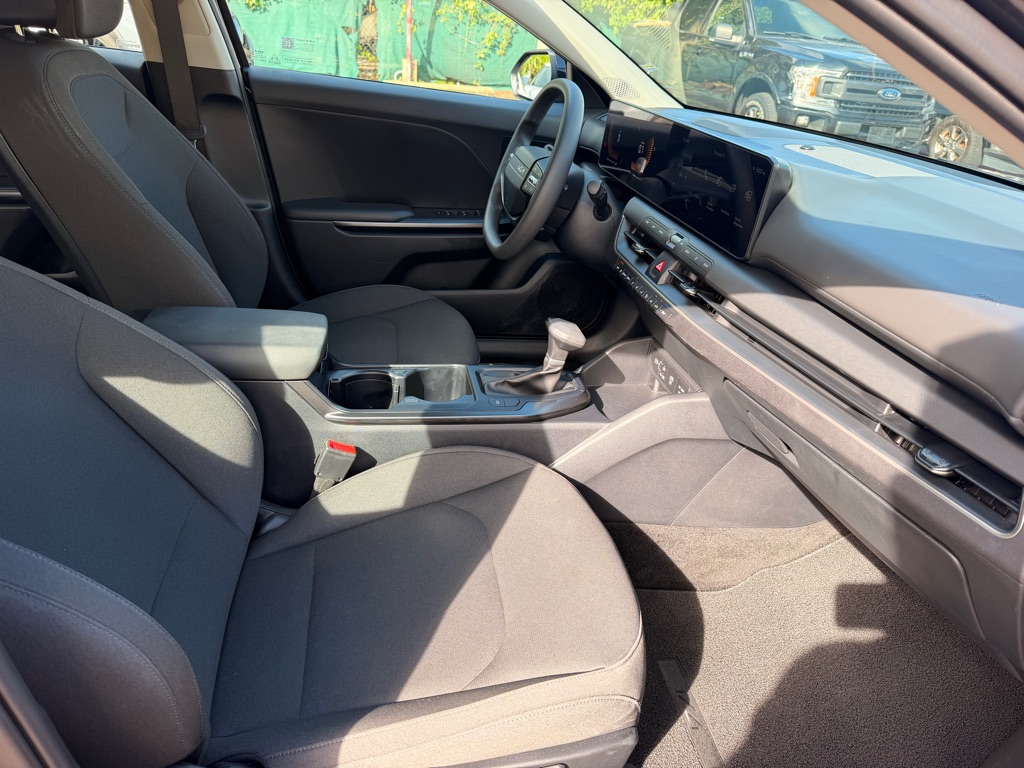 Photo 16 of this KIA K4