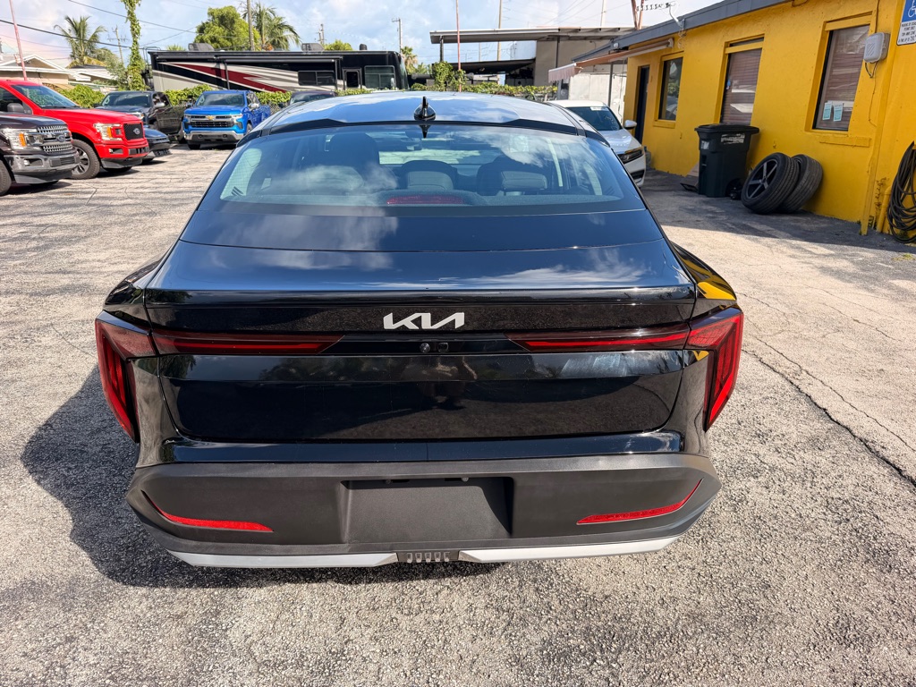 Photo 11 of this KIA K4