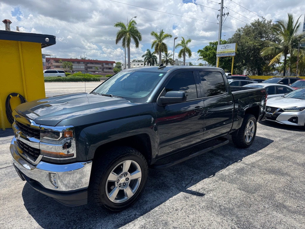 Photo 2 of this CHEVROLET SILVERADO 1500