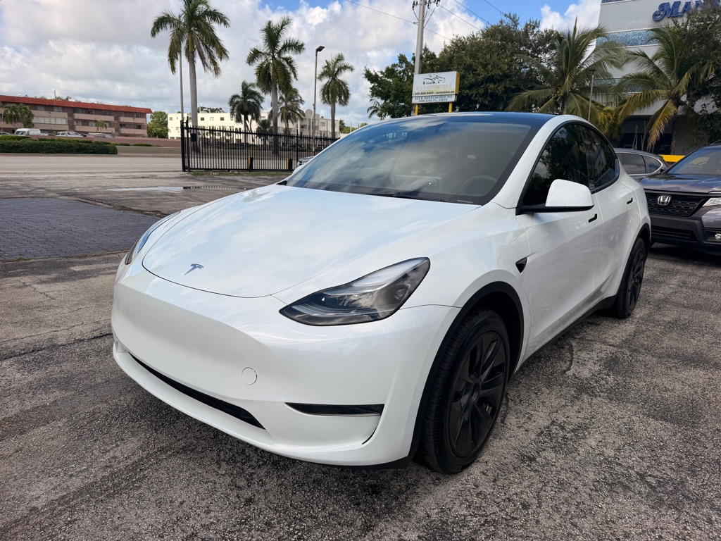 Photo 4 of this TESLA MODEL Y