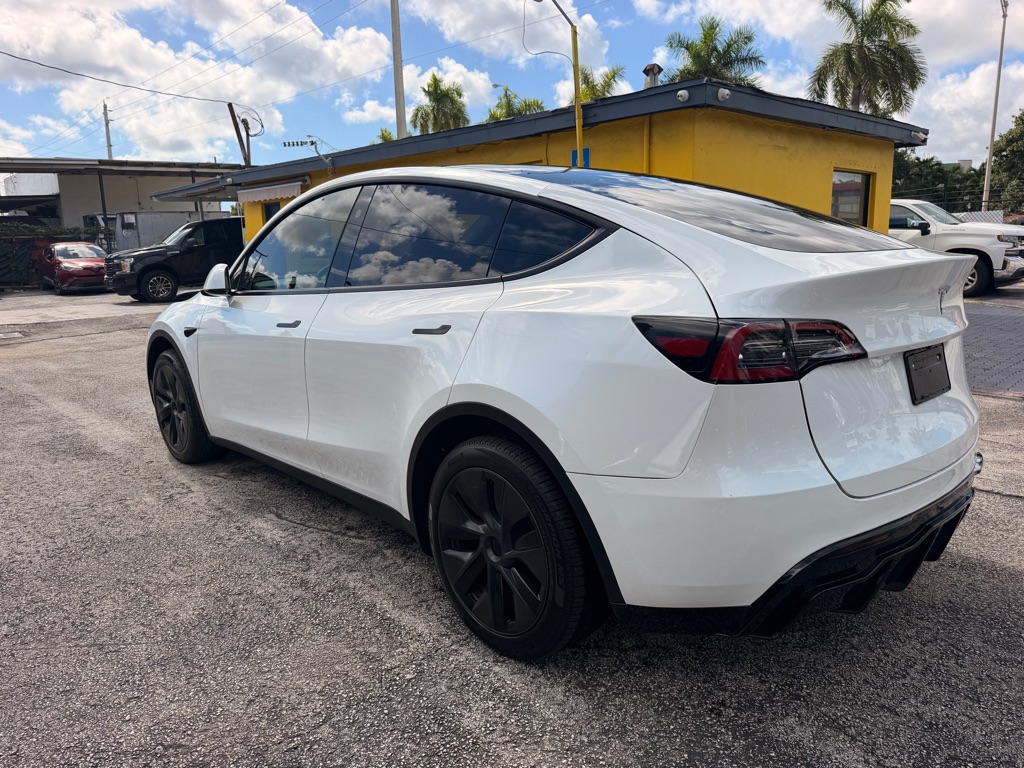 Photo 14 of this TESLA MODEL Y