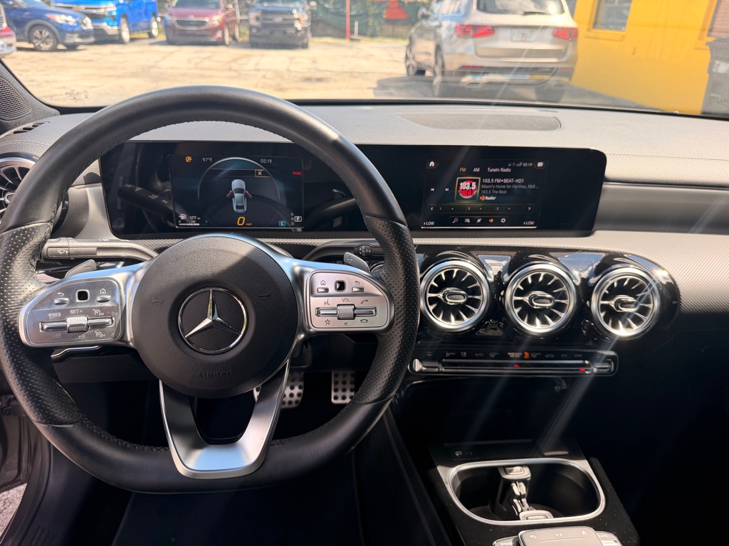 Photo 21 of this MERCEDES-BENZ A