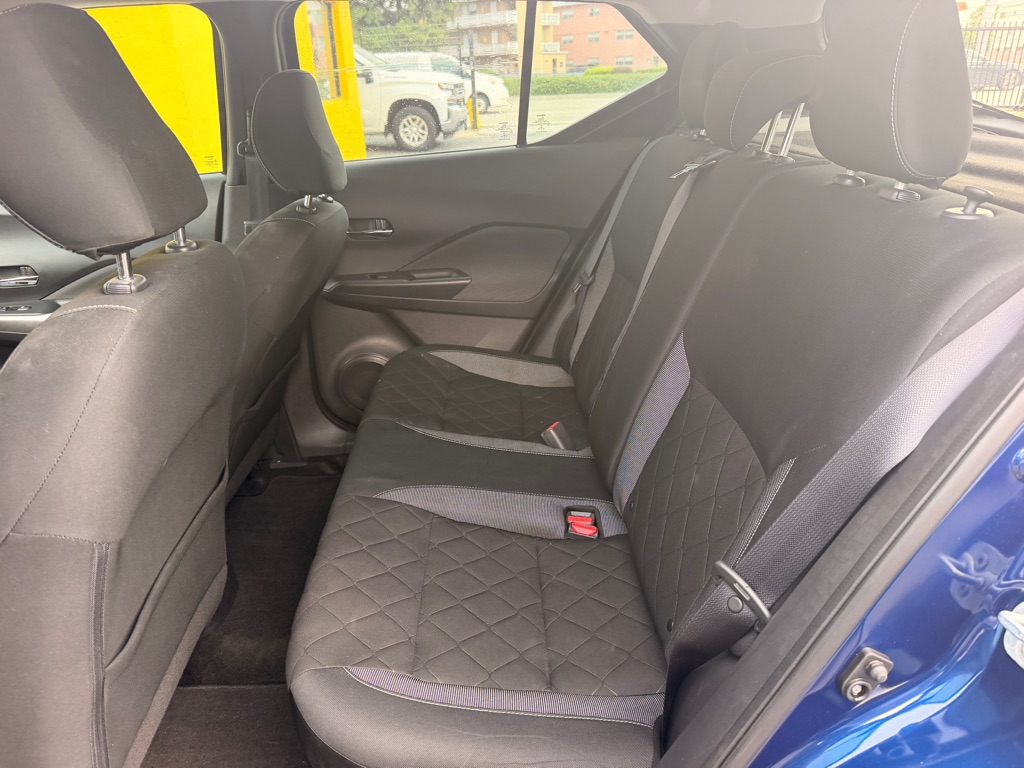 Photo 15 of this NISSAN KICKS