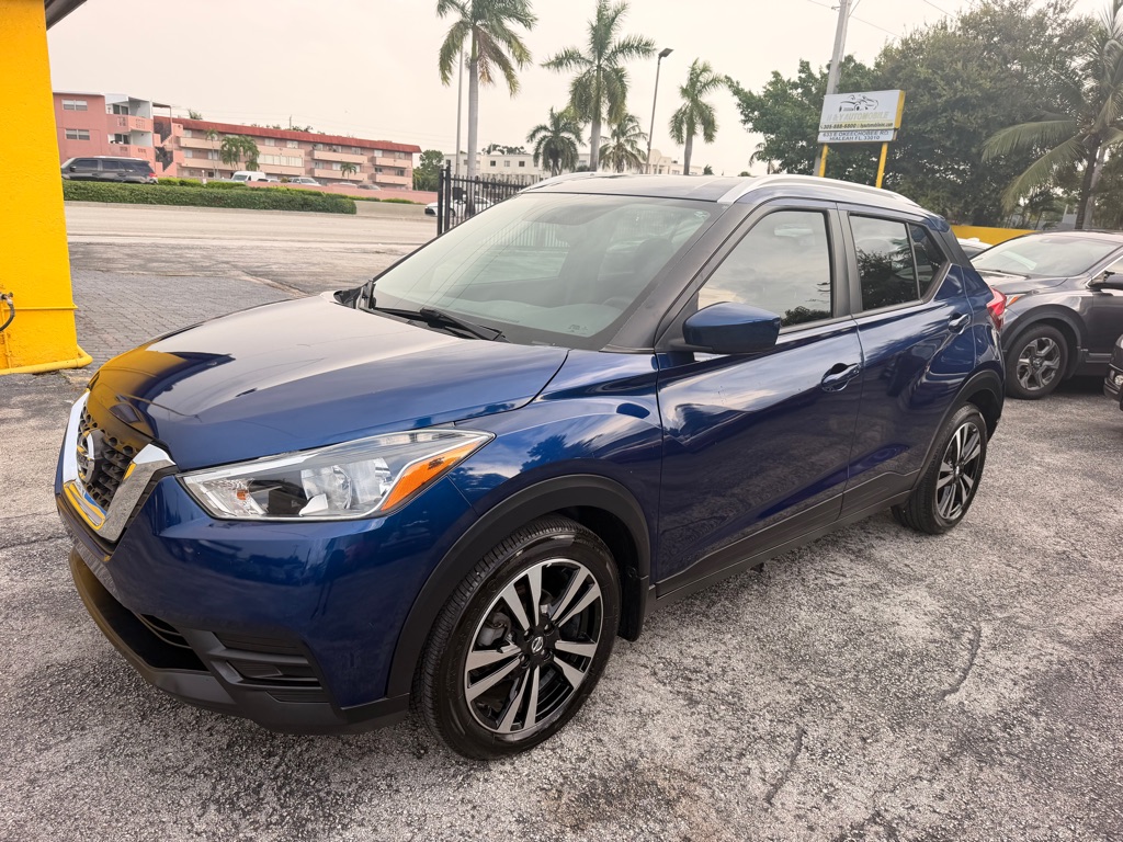 Photo 2 of this NISSAN KICKS