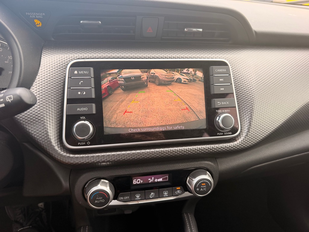 Photo 18 of this NISSAN KICKS