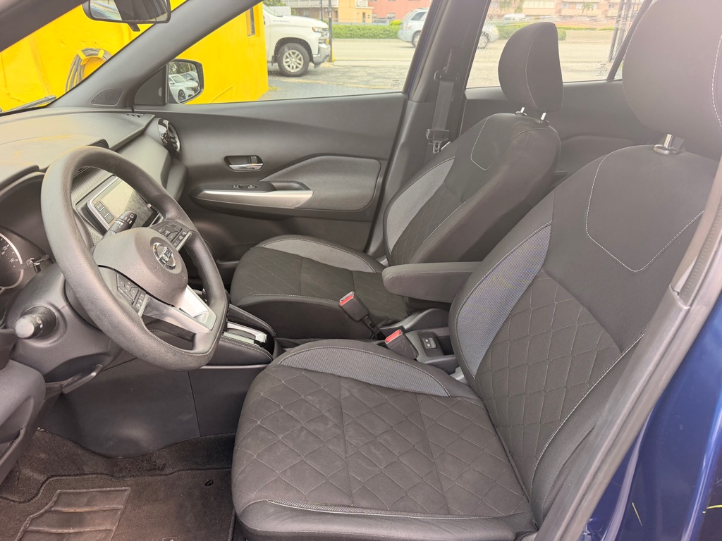 Photo 12 of this NISSAN KICKS