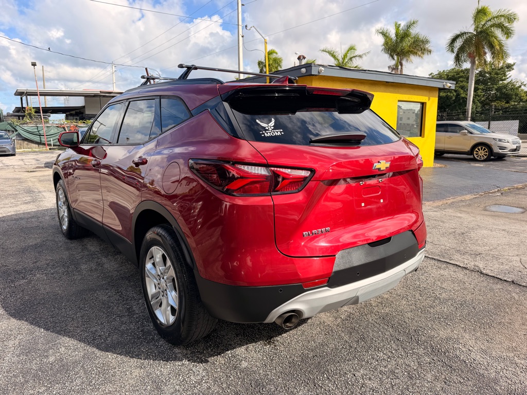 Photo 18 of this CHEVROLET BLAZER