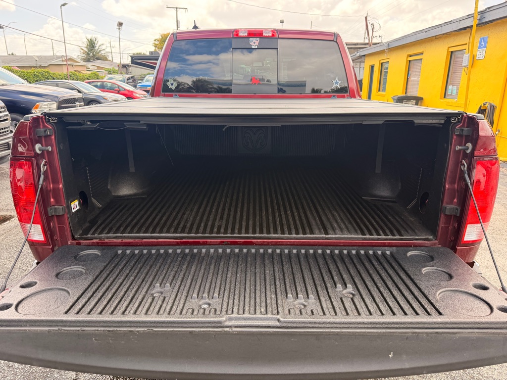 Photo 14 of this RAM 1500 CLASSIC