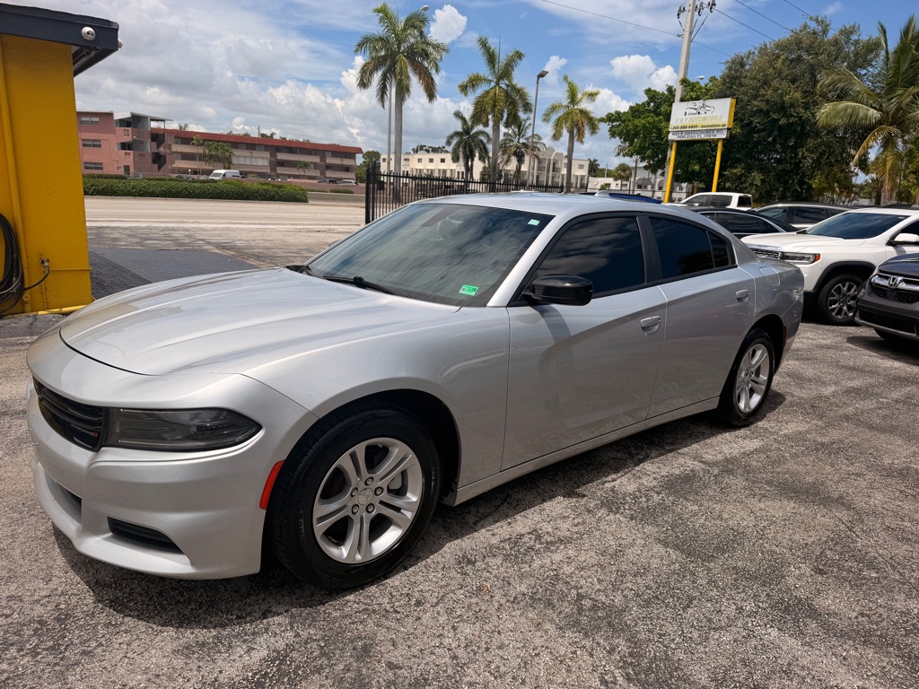 Photo 2 of this DODGE CHARGER