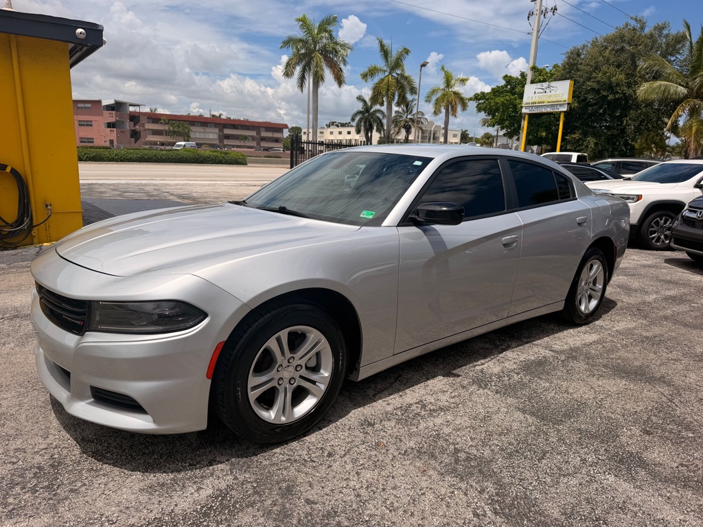 Photo 3 of this DODGE CHARGER