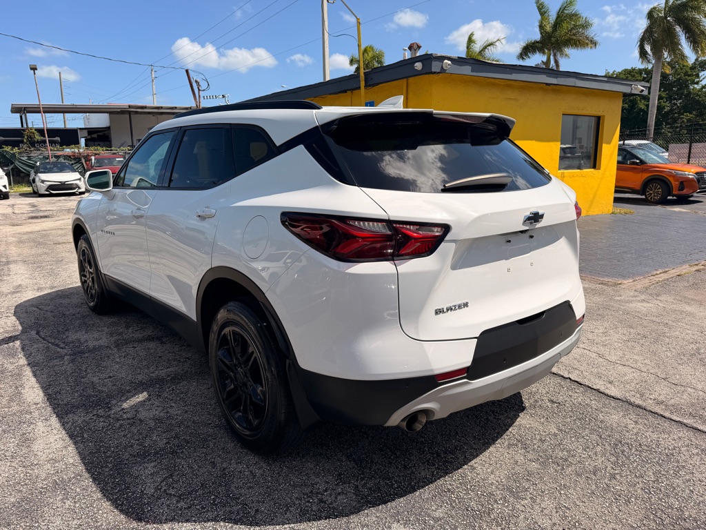 Photo 13 of this CHEVROLET BLAZER