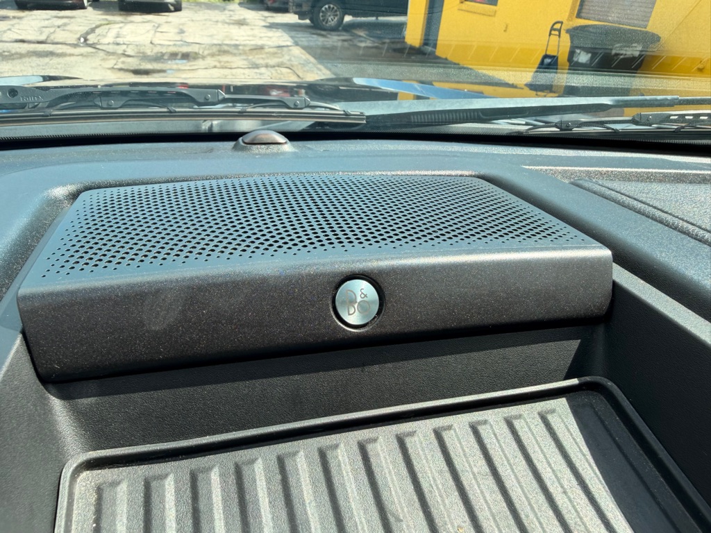 Photo 25 of this FORD F150