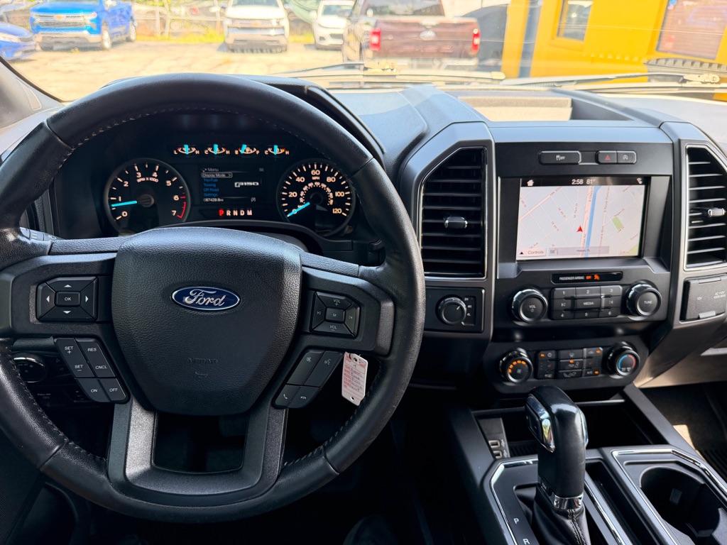Photo 18 of this FORD F150