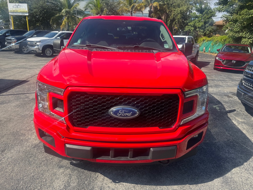 Photo 4 of this FORD F150