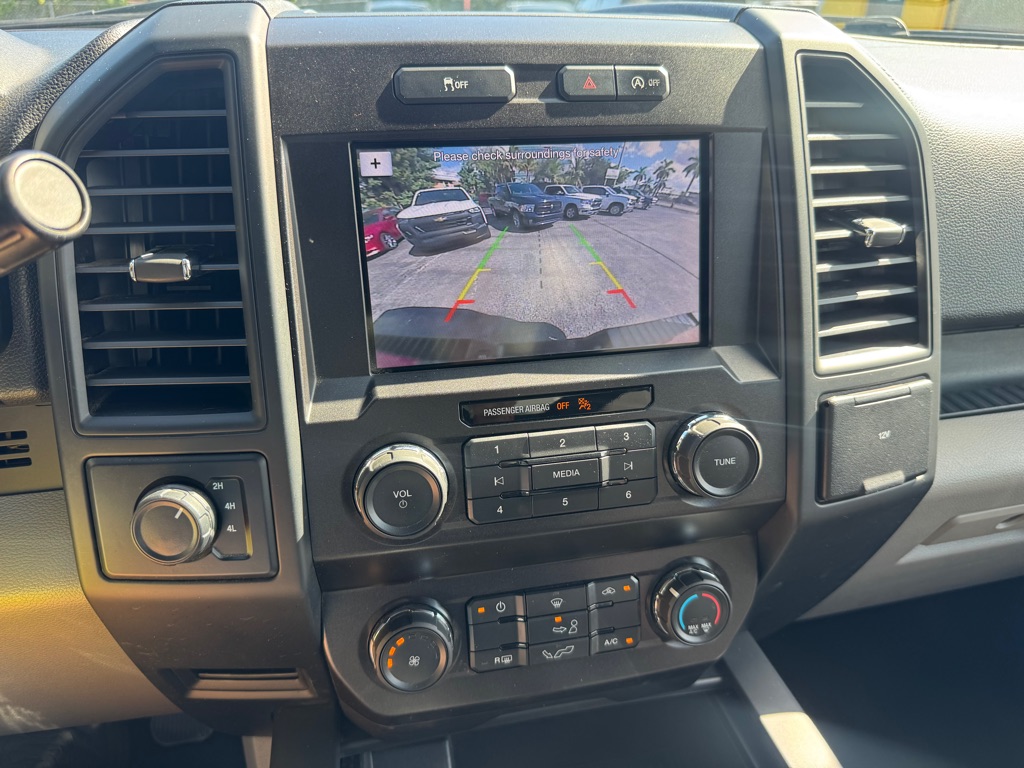 Photo 20 of this FORD F150
