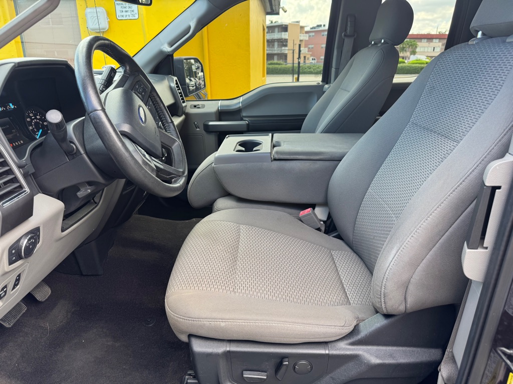 Photo 14 of this FORD F150