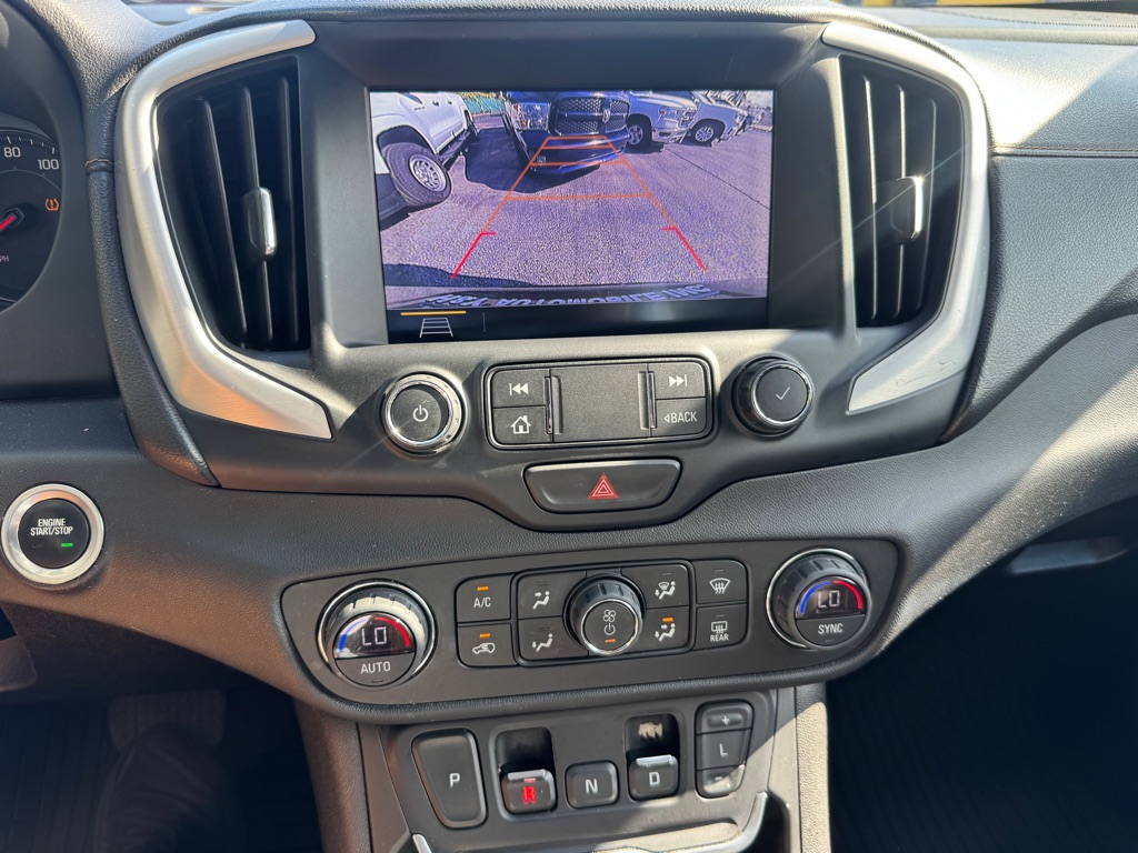 Photo 24 of this GMC TERRAIN