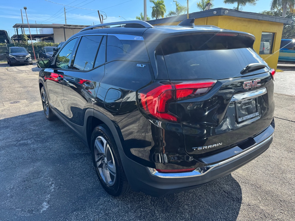 Photo 14 of this GMC TERRAIN