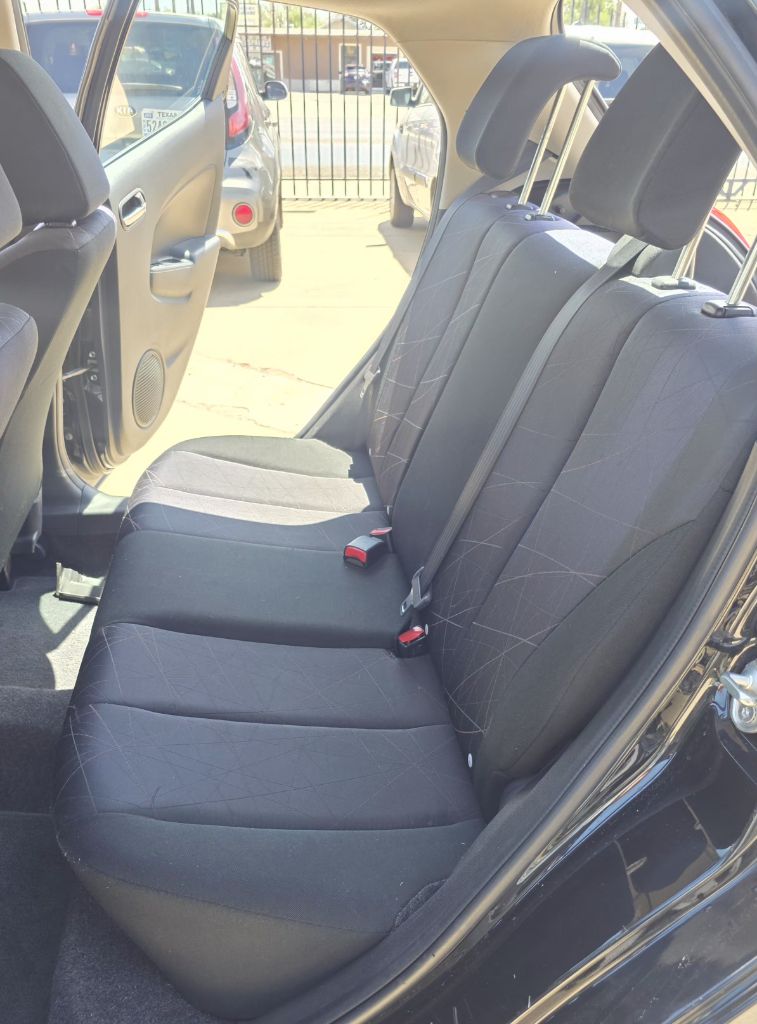 Photo 7 of this MAZDA MAZDA2