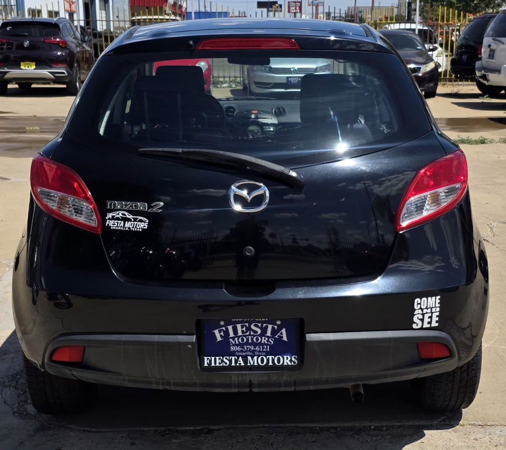 Photo 4 of this MAZDA MAZDA2