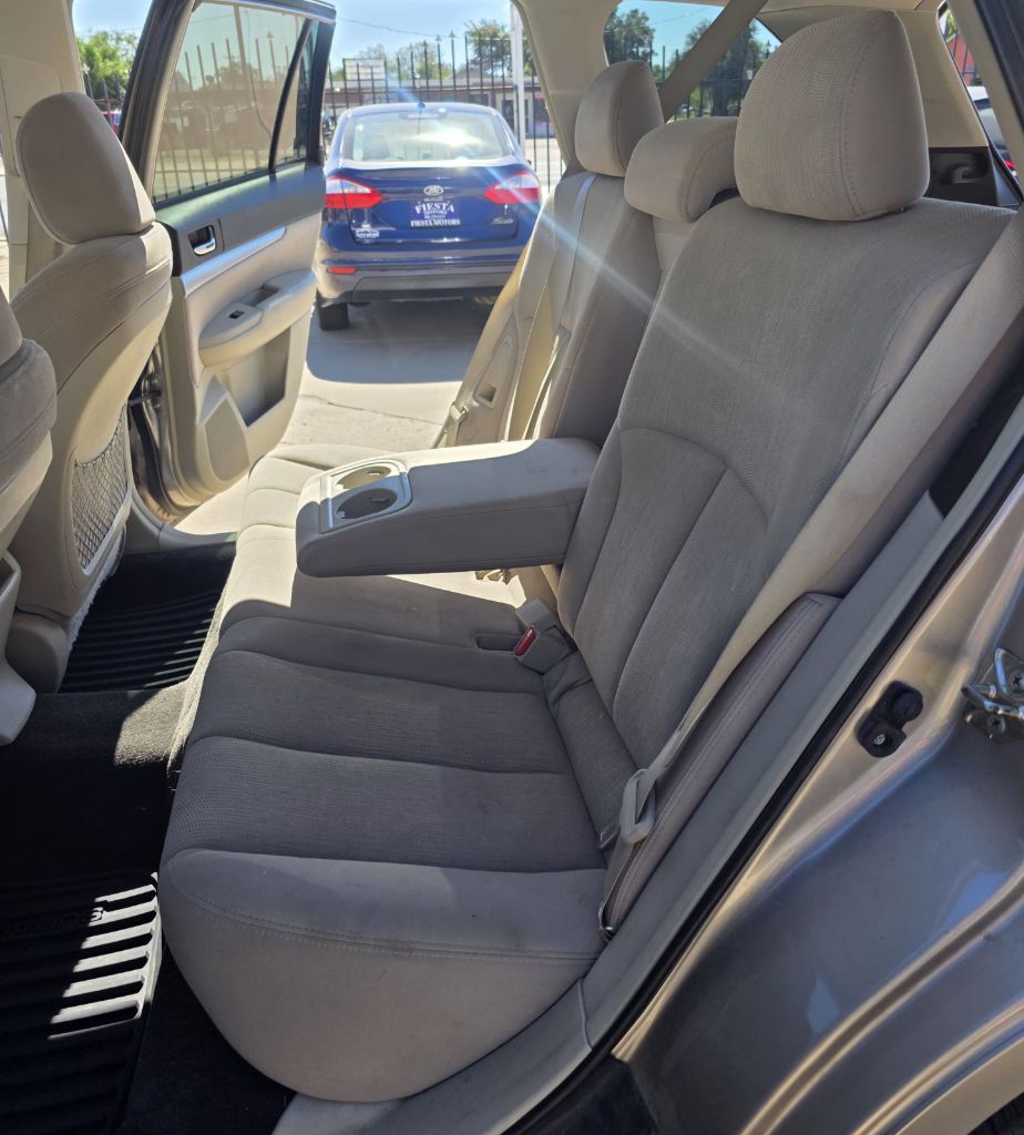 Photo 6 of this SUBARU OUTBACK