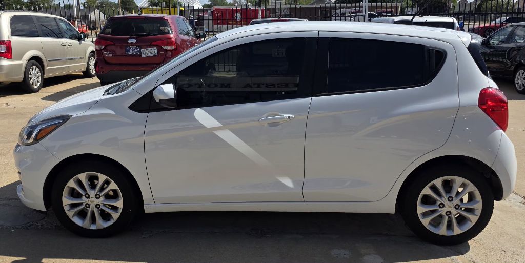 Photo 3 of this CHEVROLET SPARK