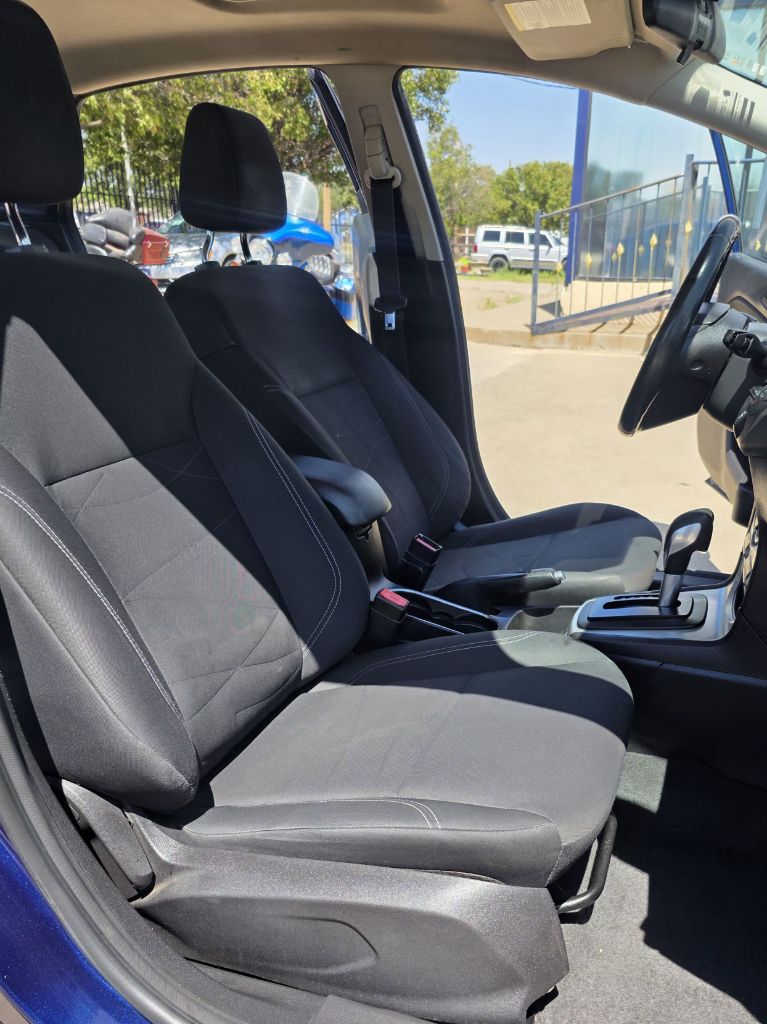 Photo 9 of this FORD FIESTA