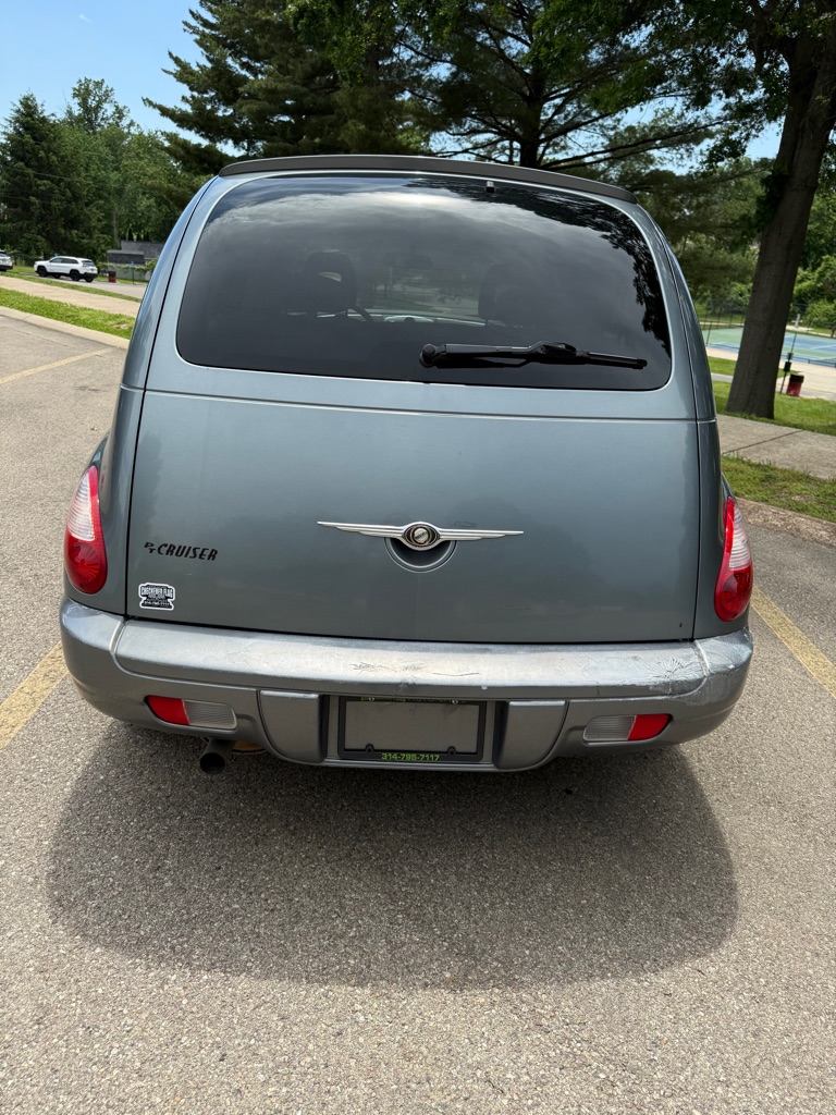 Photo 4 of this CHRYSLER PT CRUISER