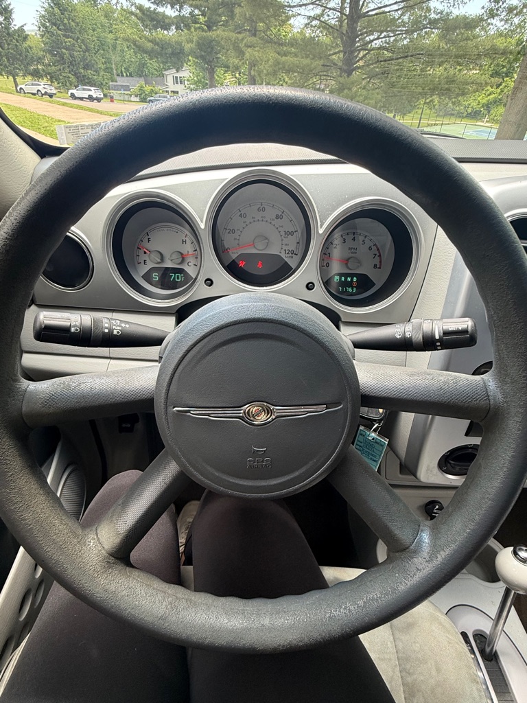 Photo 14 of this CHRYSLER PT CRUISER