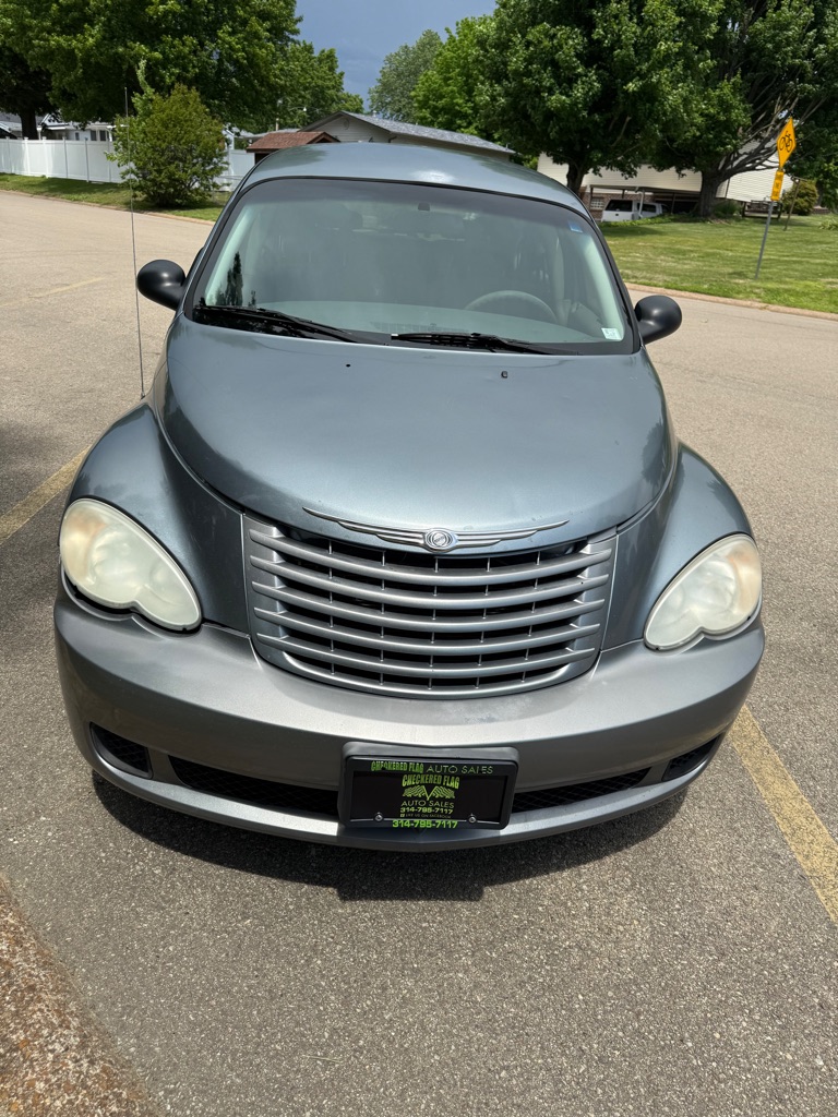 Photo 8 of this CHRYSLER PT CRUISER