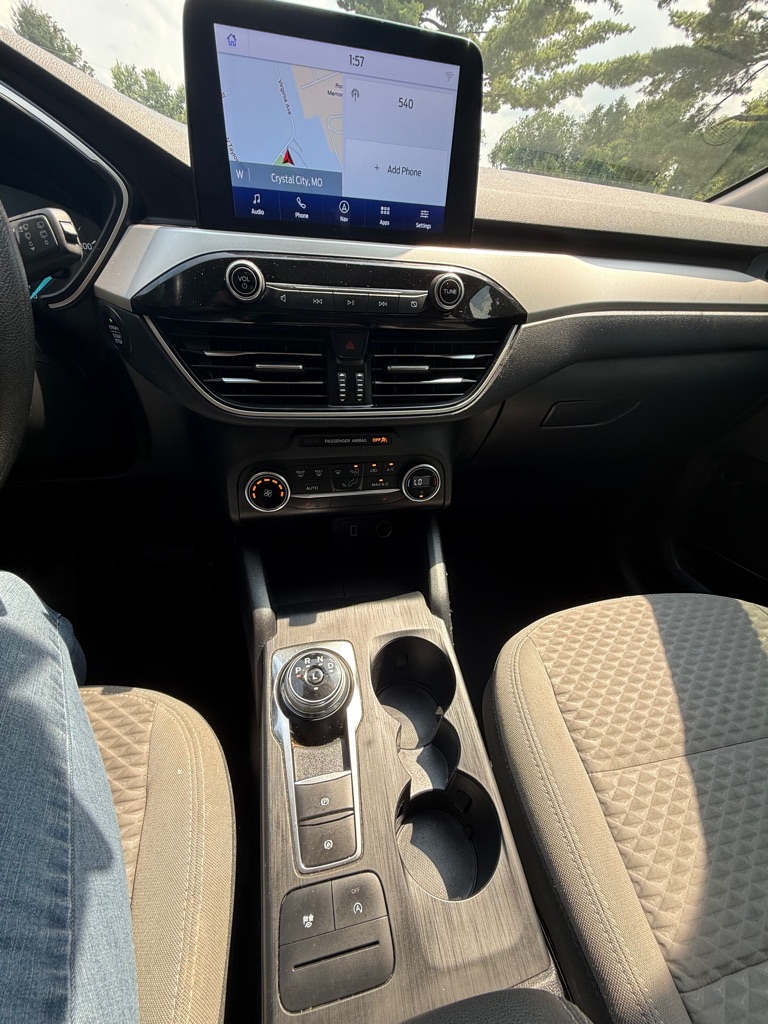 Photo 14 of this FORD ESCAPE