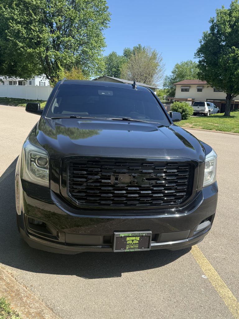 Photo 8 of this GMC YUKON XL