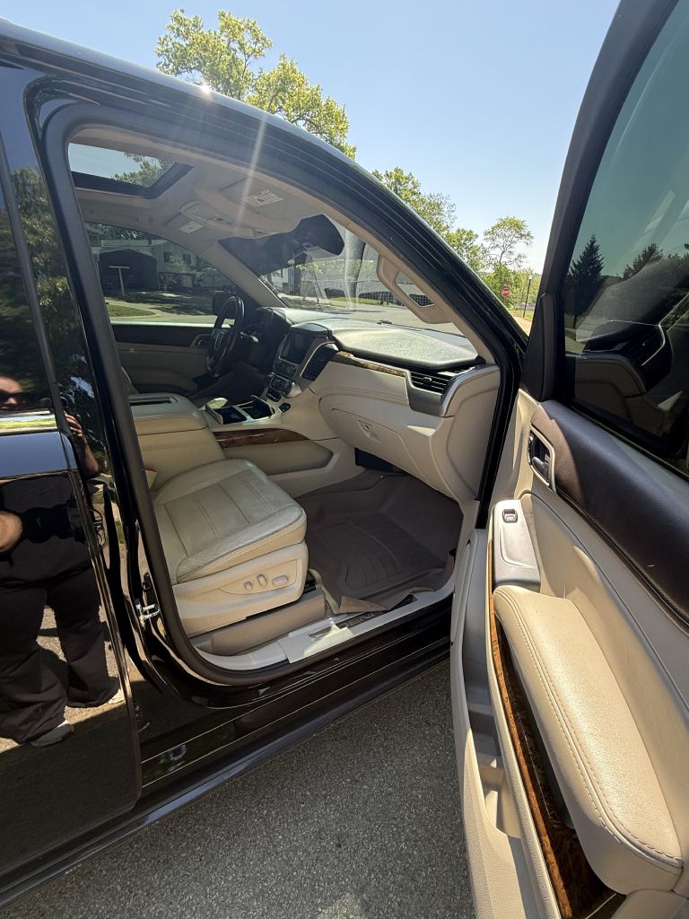 Photo 9 of this GMC YUKON XL