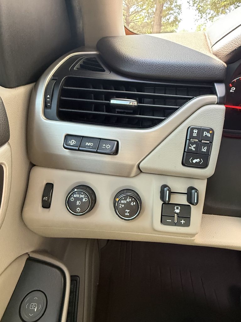 Photo 19 of this GMC YUKON XL