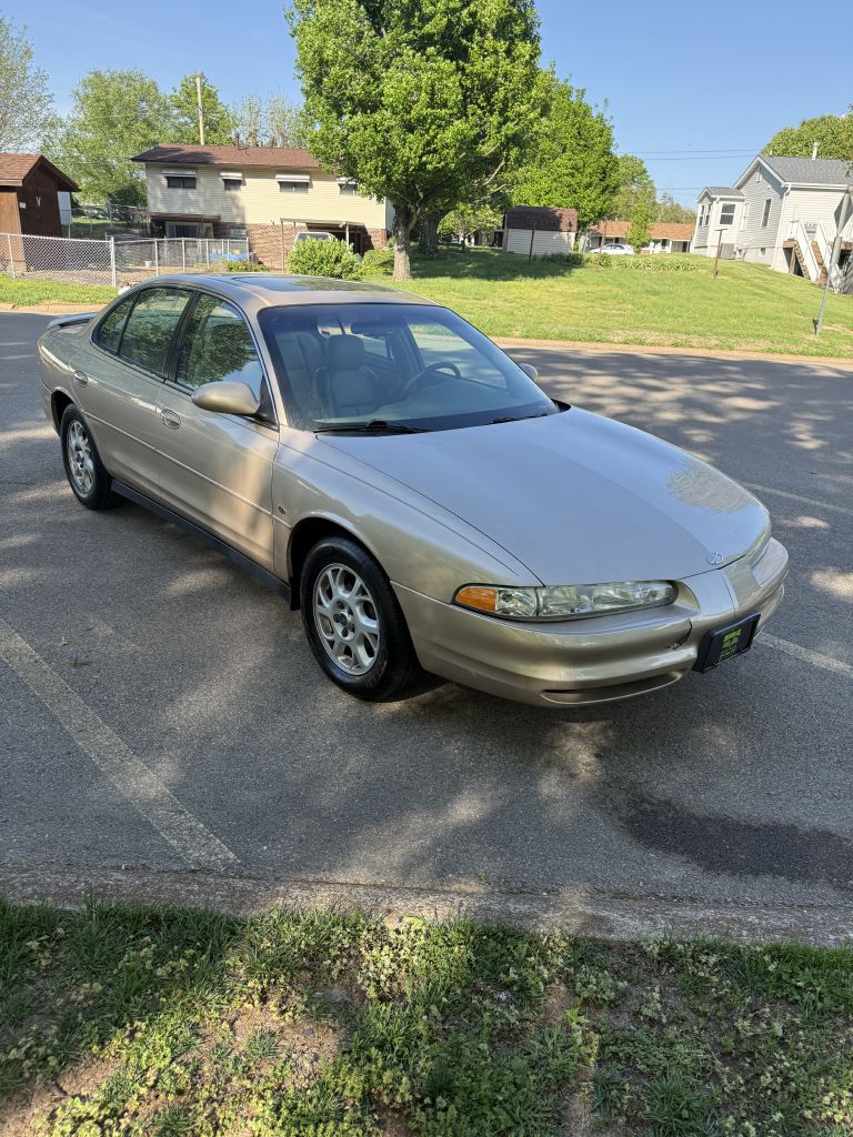 Photo 7 of this OLDSMOBILE INTRIGUE