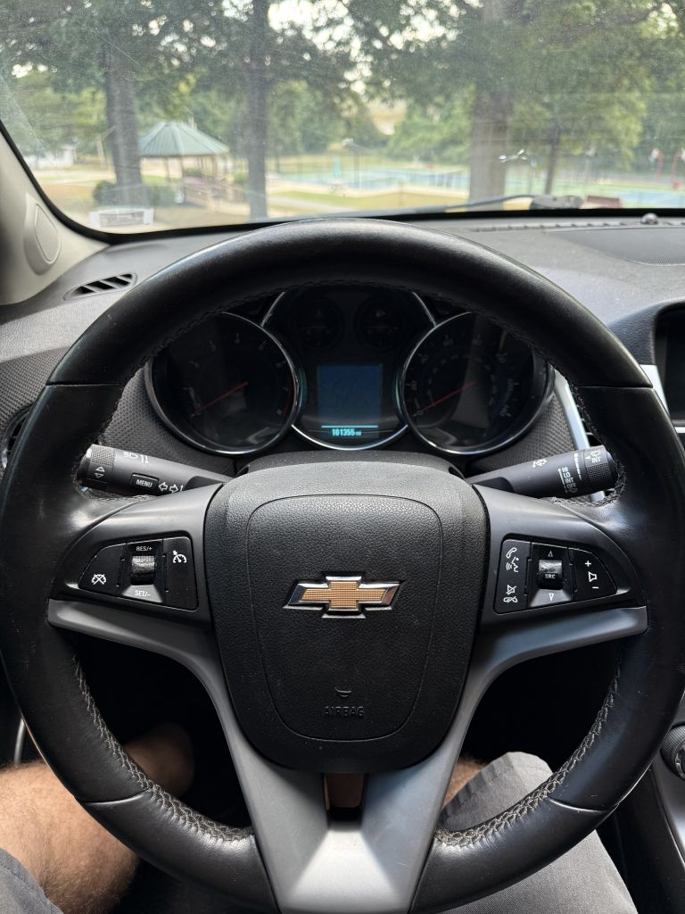 Photo 19 of this CHEVROLET CRUZE