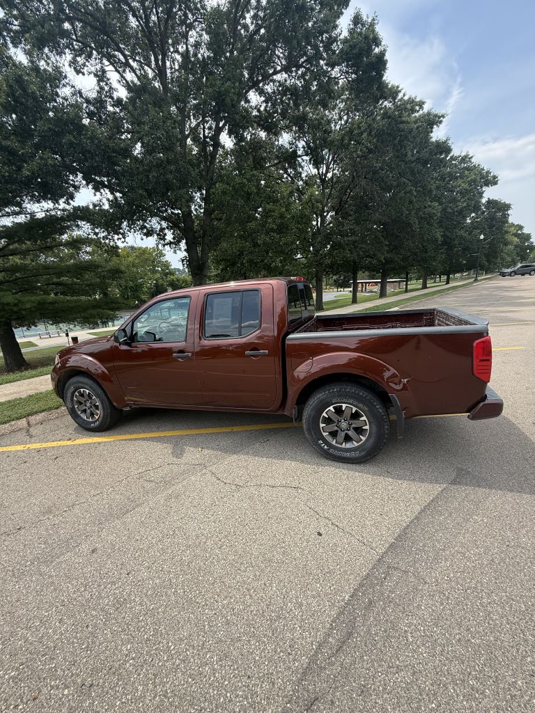 Photo 8 of this NISSAN FRONTIER