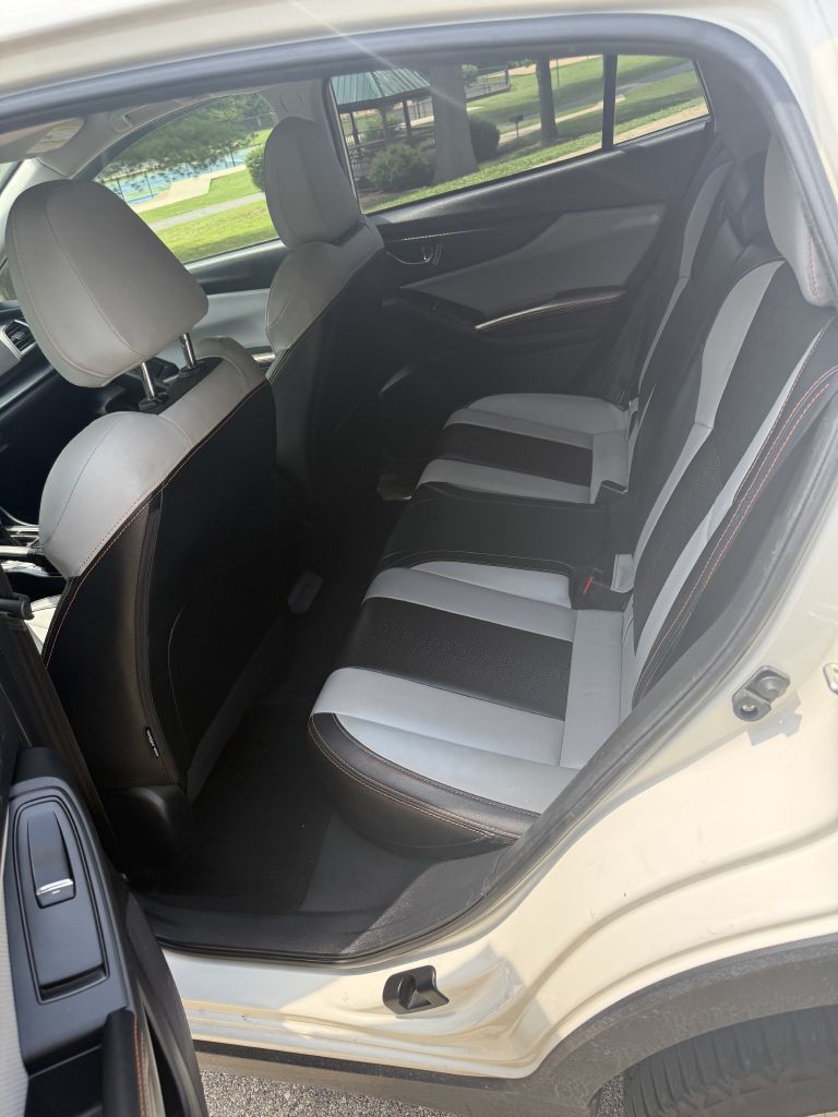 Photo 12 of this SUBARU CROSSTREK