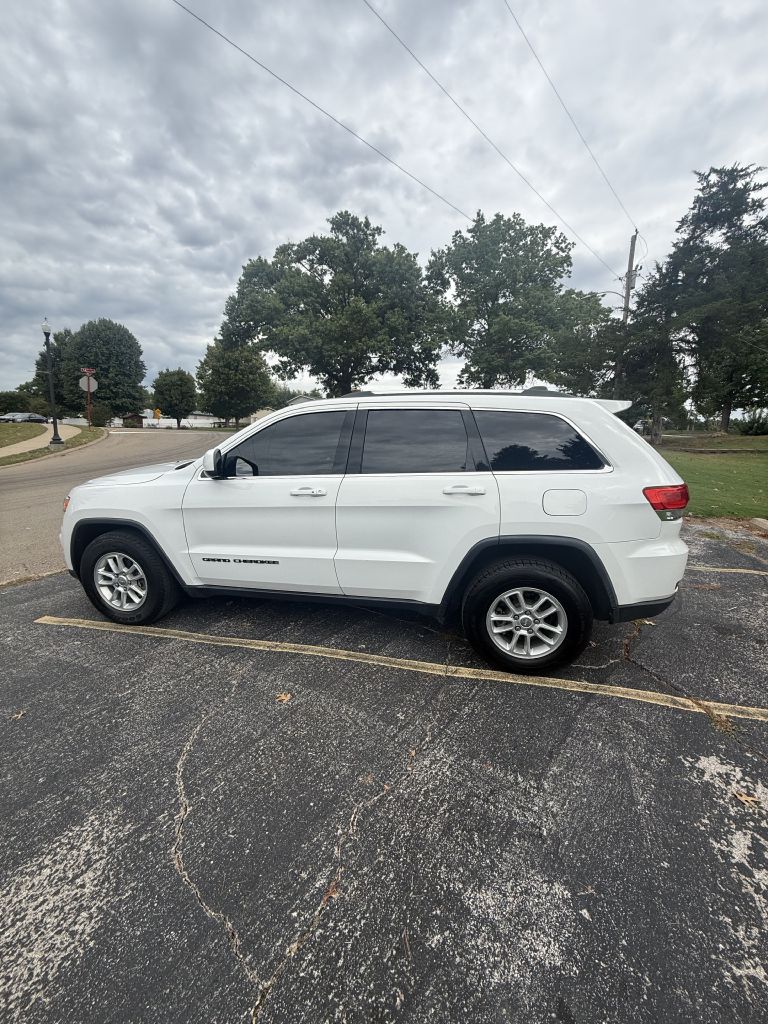 Photo 9 of this JEEP GRAND CHEROKEE