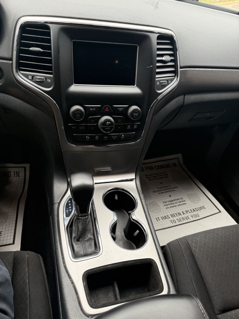 Photo 20 of this JEEP GRAND CHEROKEE