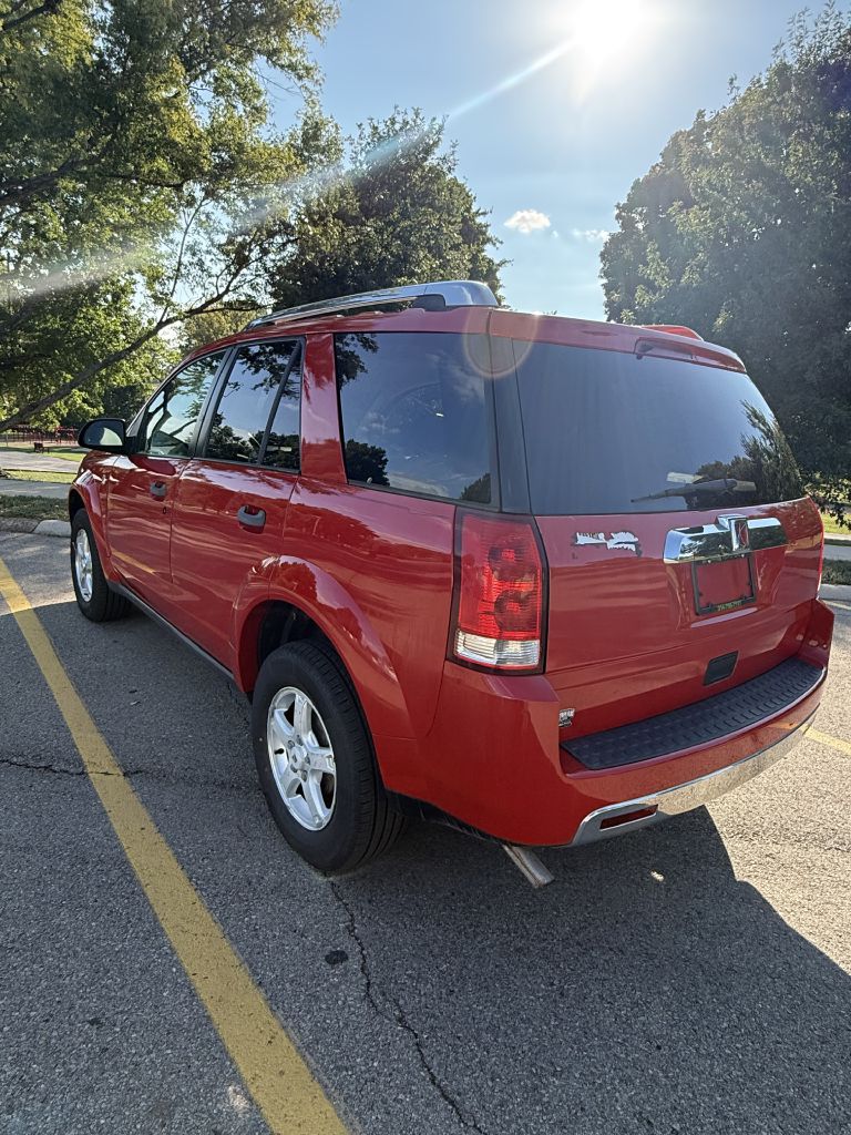 Photo 3 of this SATURN VUE