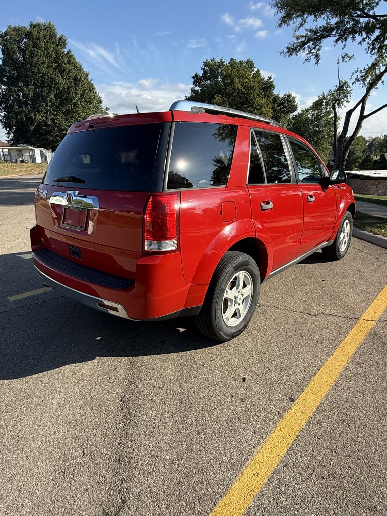 Photo 5 of this SATURN VUE